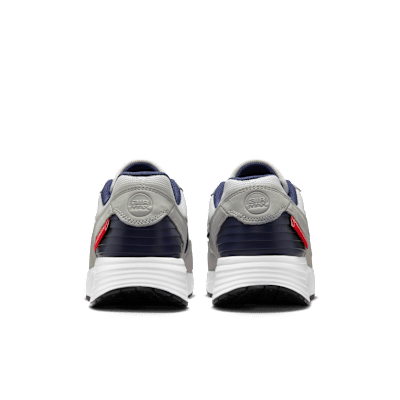 Nike College Air Max Verse (UConn)