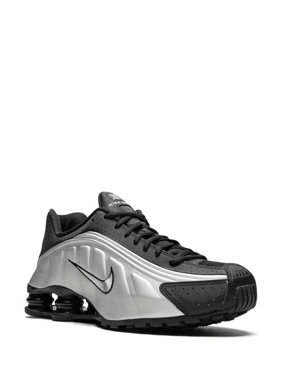 Nike Shox R4