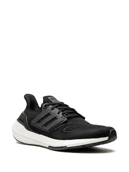 adidas Ultraboost 22