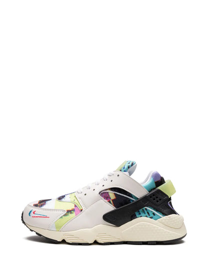 Nike Air Huarache Se