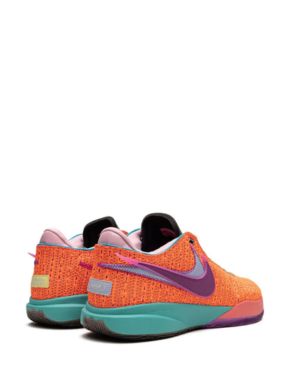 Nike Lebron 20