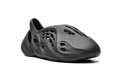 Yeezy Foam Runner "Onyx" HP8739
