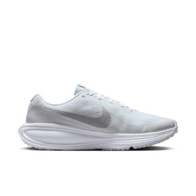 Nike Revolution 8