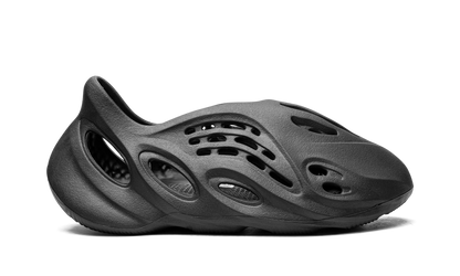 Yeezy Foam Runner "Onyx" HP8739